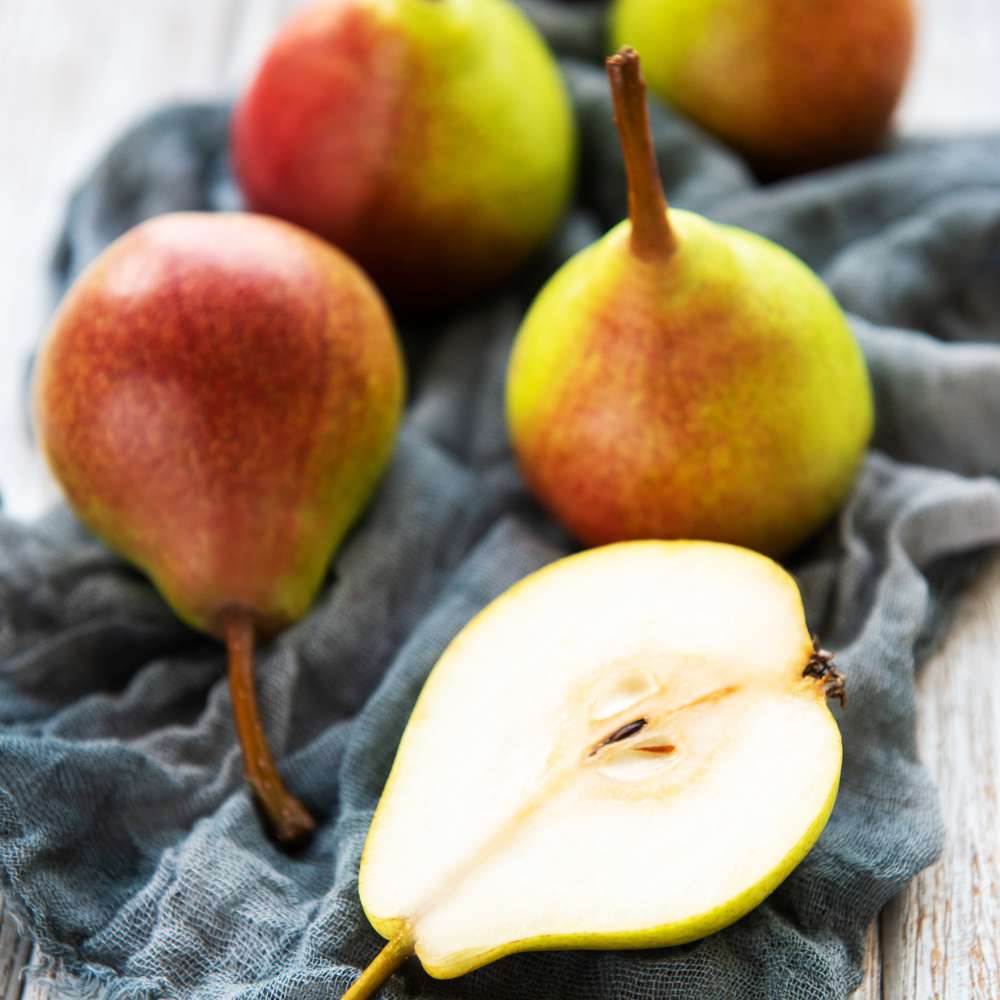 Fresh pears table